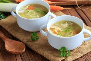 Healthy Eating Made Simple: Chicken Zoodle Soup in a Jar